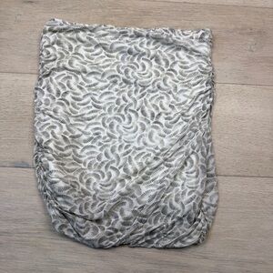 Elizabeth and James Patterned Gray and White Skirt